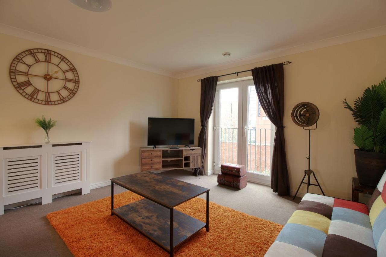 Sunnydale Serviced Apartments - Central Wakefield, Spacious Apartment Exterior photo