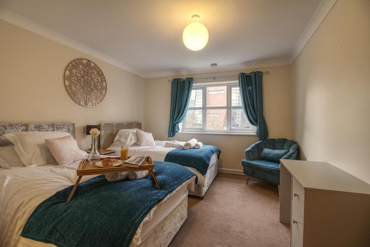 Sunnydale Serviced Apartments - Central Wakefield, Spacious Apartment Exterior photo