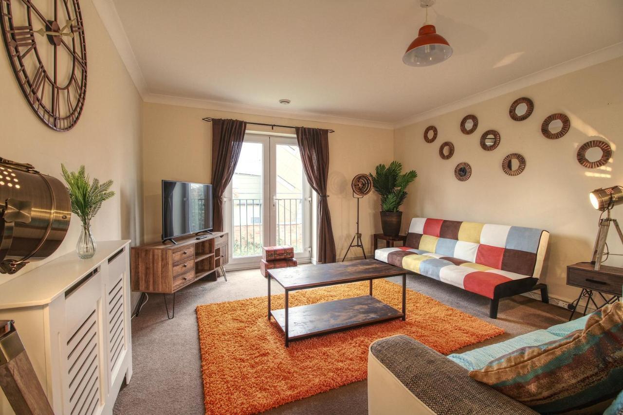 Sunnydale Serviced Apartments - Central Wakefield, Spacious Apartment Exterior photo